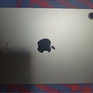 Apple Tablet - Sleek Silver Finish